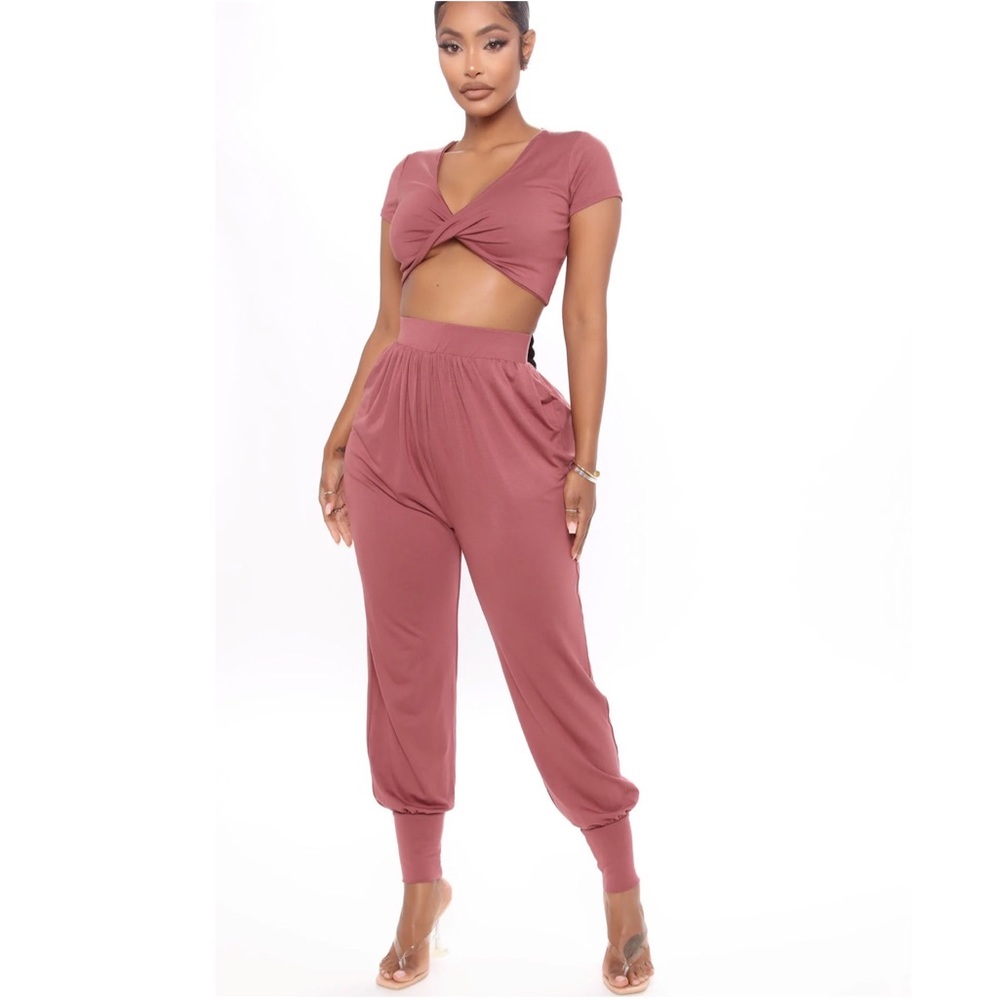 Fashion Nova Key West pants set in mauve pink size S